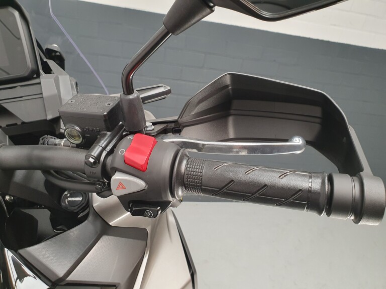 Honda ADV 350 ABS HONDA ADV 350 ABS foto 16