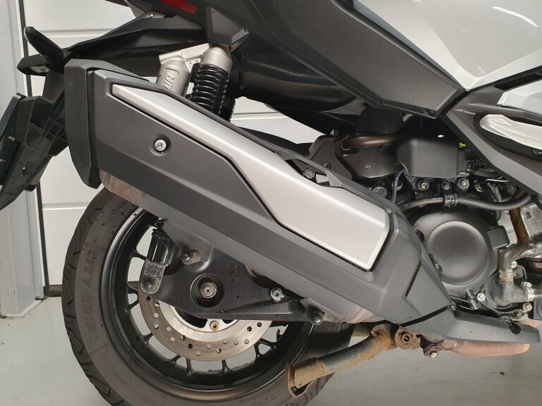 Honda ADV 350 ABS HONDA ADV 350 ABS foto 11