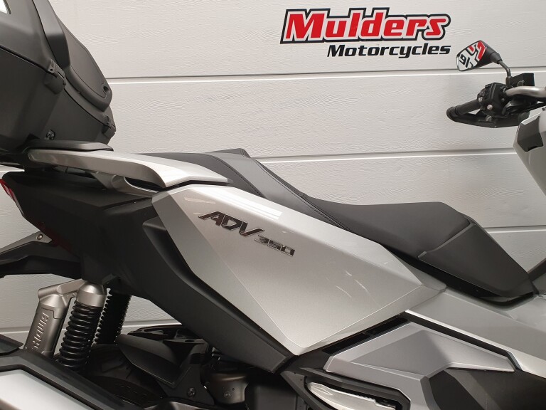Honda ADV 350 ABS HONDA ADV 350 ABS foto 12