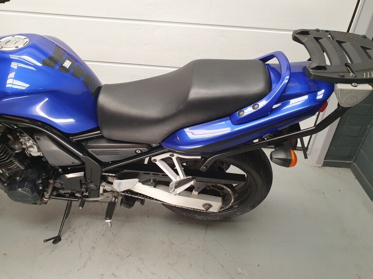 Yamaha FZS 600 FAZER foto 7