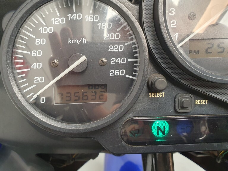 Yamaha FZS 600 FAZER foto 16