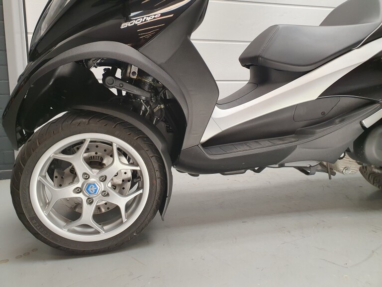 Piaggio MP3 500 LT PIAGGIO MP3 500 LT foto 4