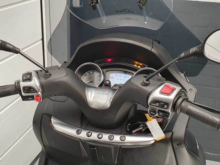 Piaggio MP3 500 LT PIAGGIO MP3 500 LT foto 8