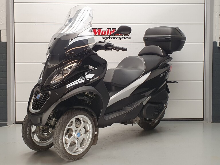 Piaggio MP3 500 LT PIAGGIO MP3 500 LT 