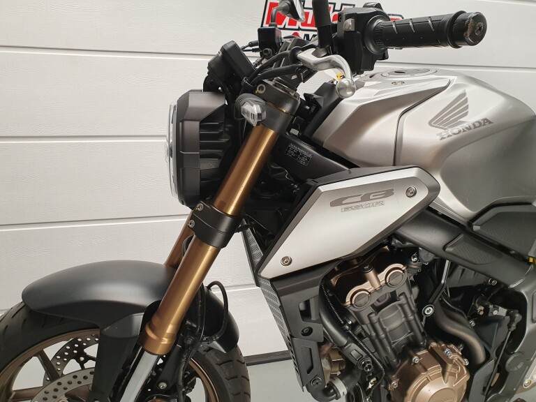 Honda CB 650 RA HONDA CB 650 RA foto 4