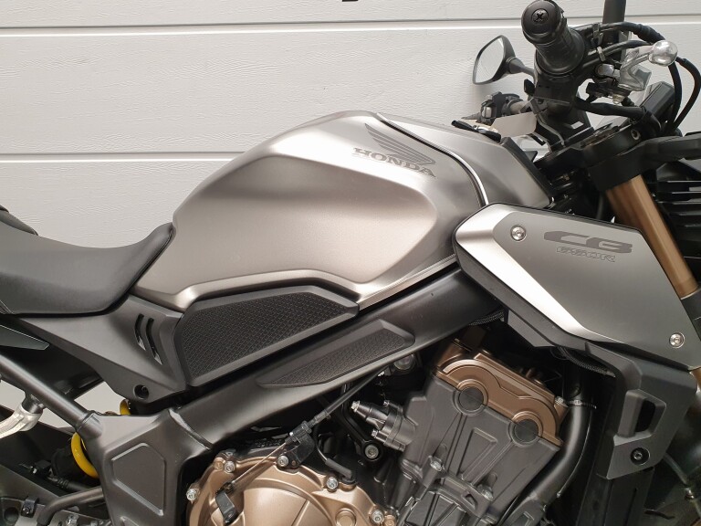Honda CB 650 RA HONDA CB 650 RA foto 10