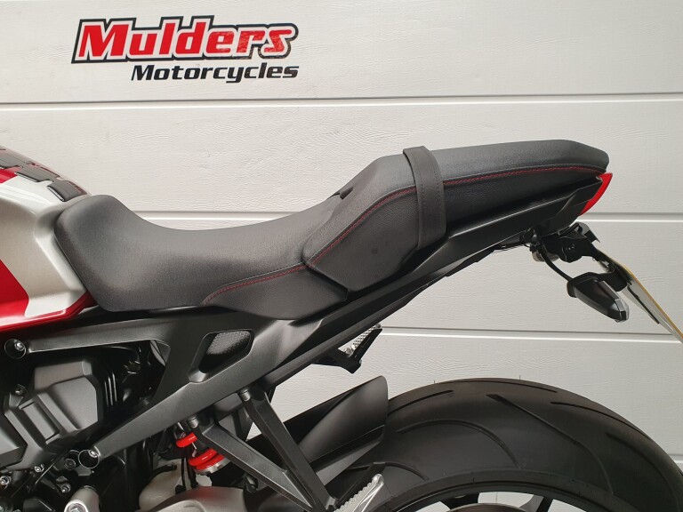 Honda CB 1000 R HONDA CB 1000 R foto 9