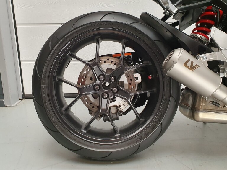 Honda CB 1000 R HONDA CB 1000 R foto 10