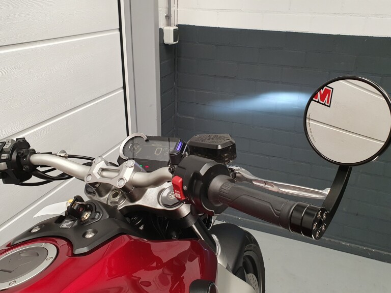 Honda CB 1000 R HONDA CB 1000 R foto 19