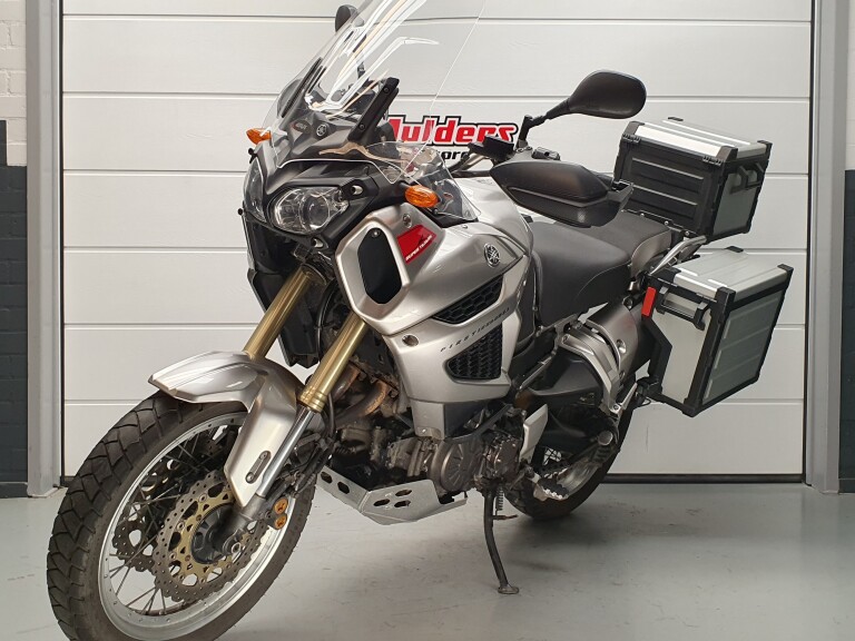 Yamaha XT 1200 Z SUPER TENERE YAMAHA XT 1200 SUPER TENERE 