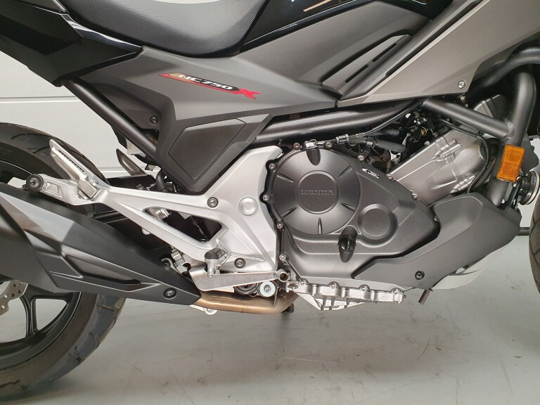 Honda NC 750 X ABS HONDA NC 750 X ABS foto 14
