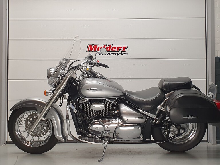 Suzuki VL 800 C INTRUDER foto 2
