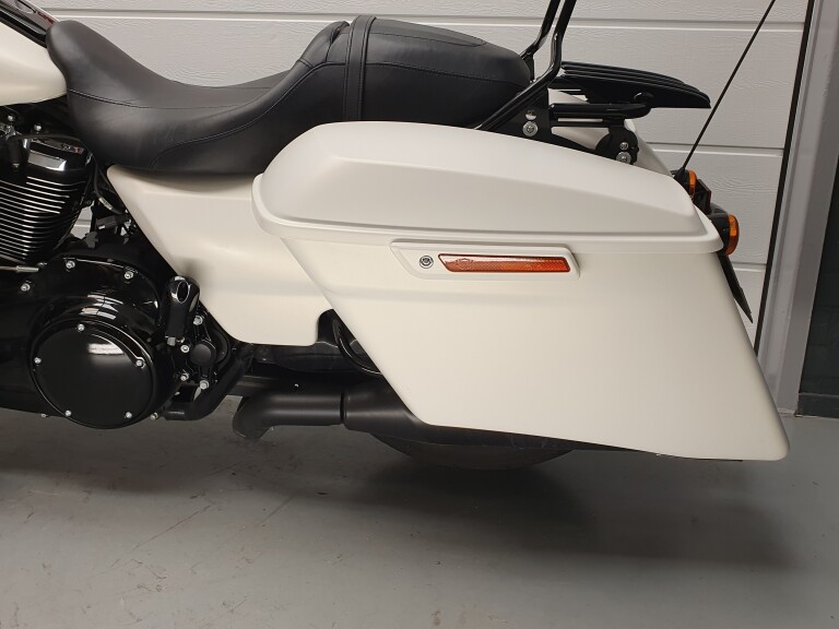 Harley-Davidson FLHXS Street Glide Special 107 HARLEY-DAVIDSON FLHXS STREET GLIDE SPECI foto 2