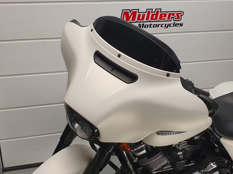 Harley-Davidson FLHXS Street Glide Special 107 HARLEY-DAVIDSON FLHXS STREET GLIDE SPECI foto 3