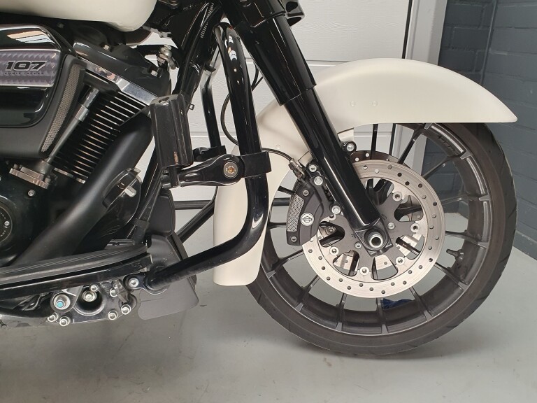 Harley-Davidson FLHXS Street Glide Special 107 HARLEY-DAVIDSON FLHXS STREET GLIDE SPECI foto 7