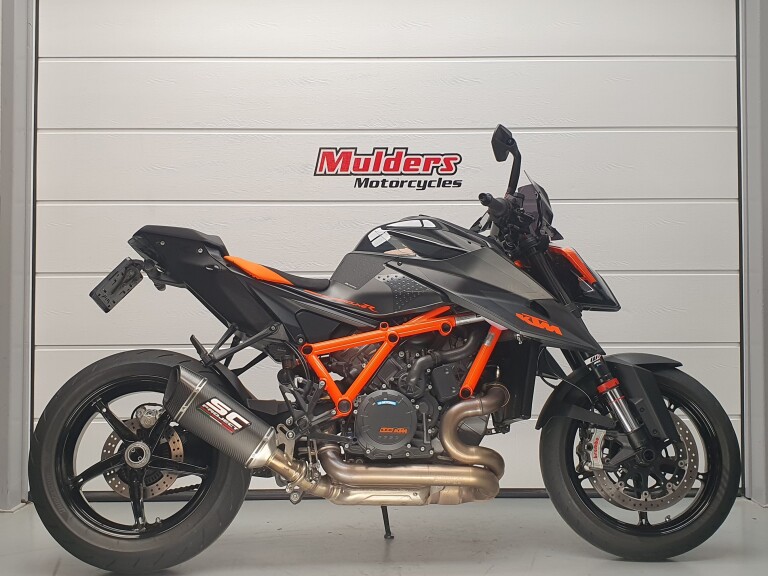 KTM 1290 SUPER DUKE R KTM 1290 SUPER DUKE R 