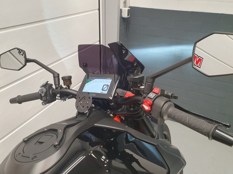 KTM 1290 SUPER DUKE R KTM 1290 SUPER DUKE R foto 15