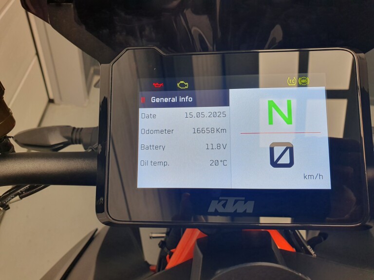 KTM 1290 SUPER DUKE R KTM 1290 SUPER DUKE R foto 16