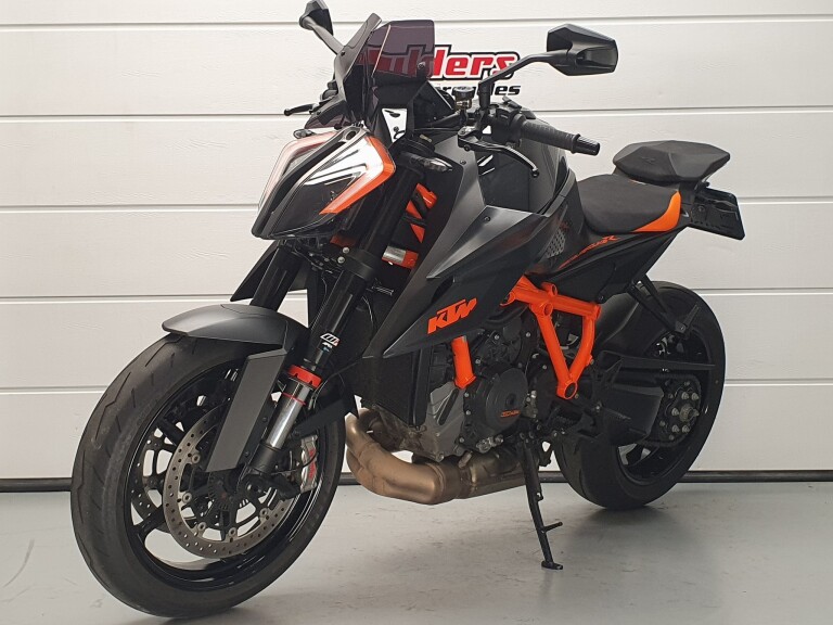 KTM 1290 SUPER DUKE R KTM 1290 SUPER DUKE R 