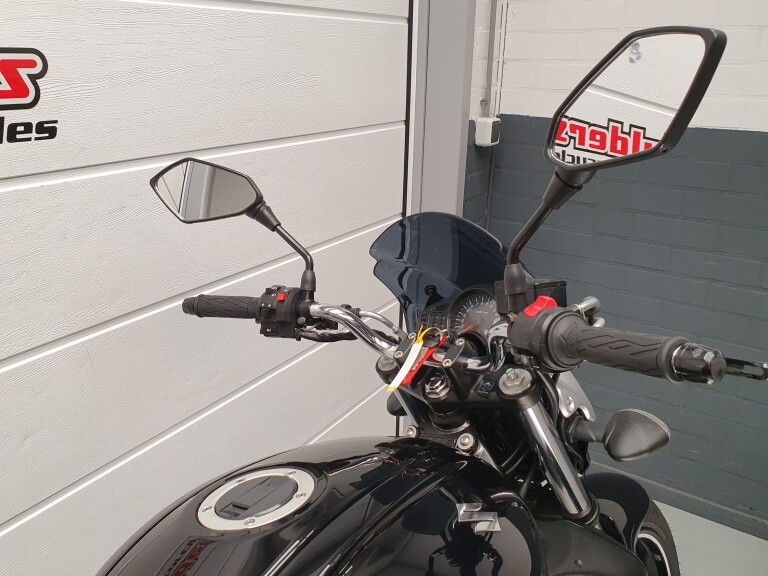 Suzuki SFV 650 A GLADIUS SUZUKI SFV 650 A GLADIUS foto 15