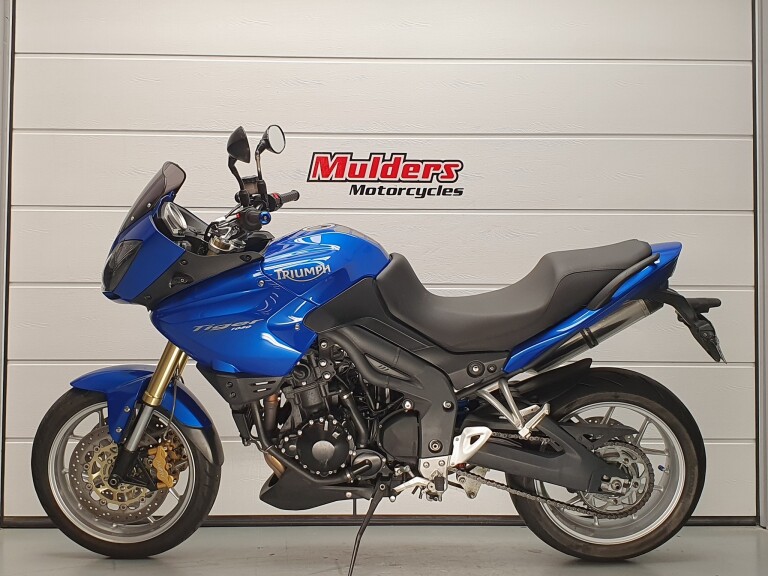 Triumph TIGER 1050 TRIUMPH TIGER 1050 foto 2