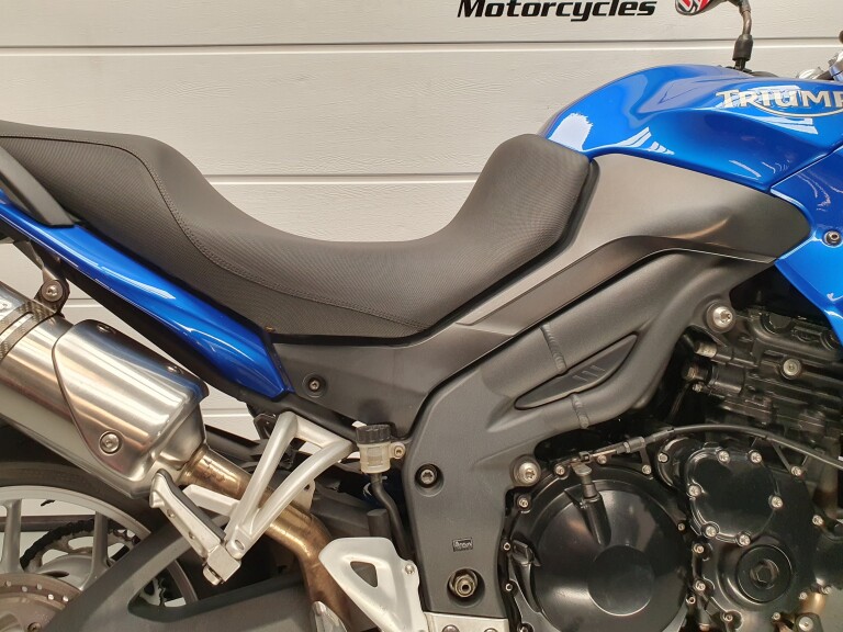 Triumph TIGER 1050 TRIUMPH TIGER 1050 foto 10