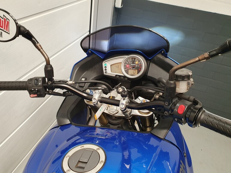 Triumph TIGER 1050 TRIUMPH TIGER 1050 foto 14