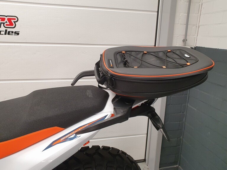 KTM 890 ADVENTURE R KTM 890 ADVENTURE R foto 11