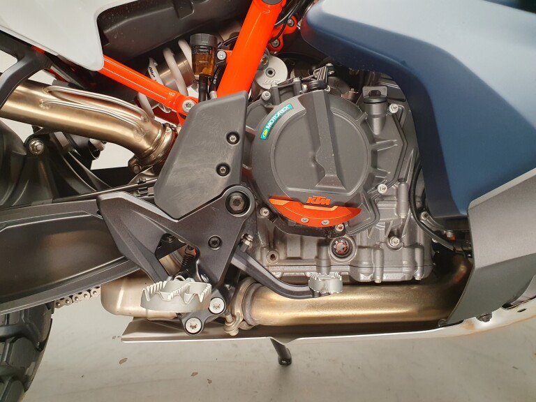 KTM 890 ADVENTURE R KTM 890 ADVENTURE R foto 15