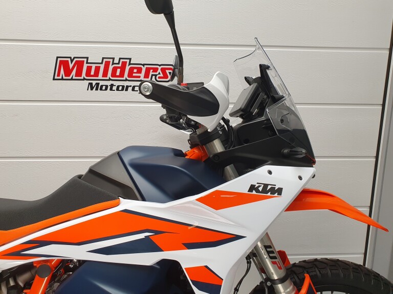 KTM 890 ADVENTURE R KTM 890 ADVENTURE R foto 16