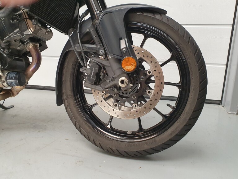 Suzuki DL 1050 V-STROM SUZUKI V-STROM 1050 foto 8