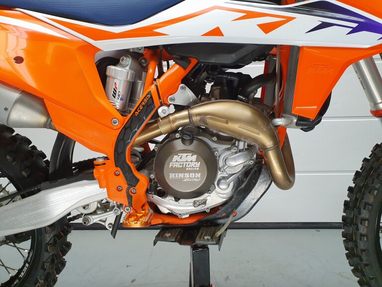 KTM 450 SX-F foto 10