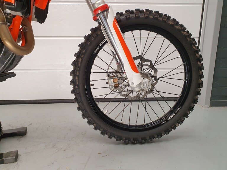 KTM 450 SX-F foto 12