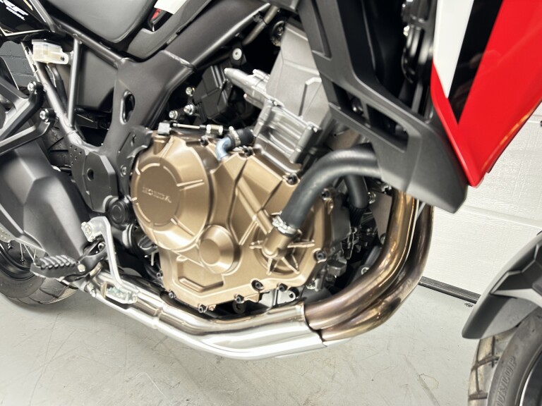 Honda CRF 1000 LA AFRICA TWIN UNIEK! 11KM NIEUWE AFRICA TWIN! foto 9
