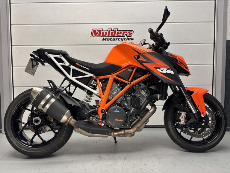 KTM 1290 SUPER DUKE R foto 2