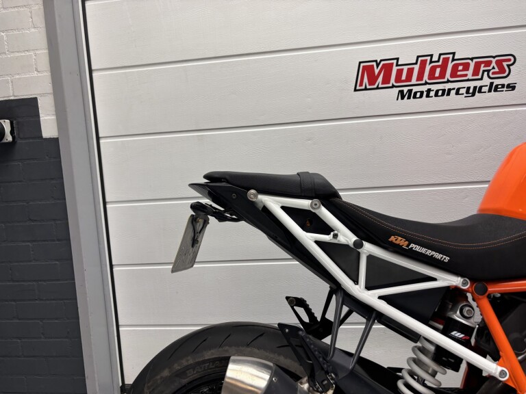 KTM 1290 SUPER DUKE R foto 7