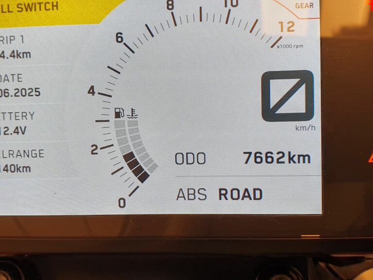 KTM 390 DUKE ABS KTM 390 DUKE ABS foto 4