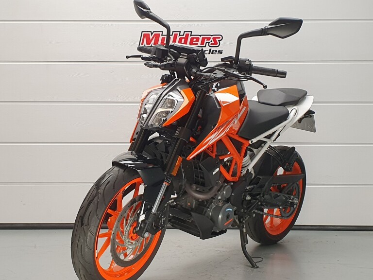 KTM 390 DUKE ABS KTM 390 DUKE ABS 