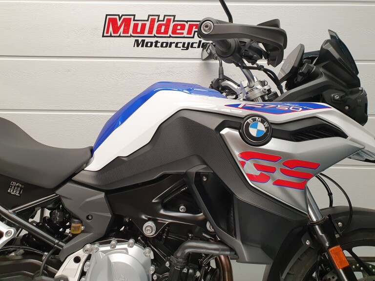BMW F 750 GS BMW F 750 GS Sport foto 10
