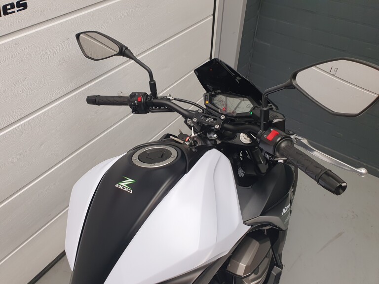 Kawasaki Z 800 ABS KAWASAKI Z 800 ABS foto 15