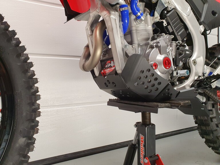 Honda CRF 300 RX ENDURO SPECIAL foto 6