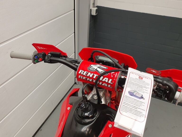 Honda CRF 300 RX ENDURO SPECIAL foto 18