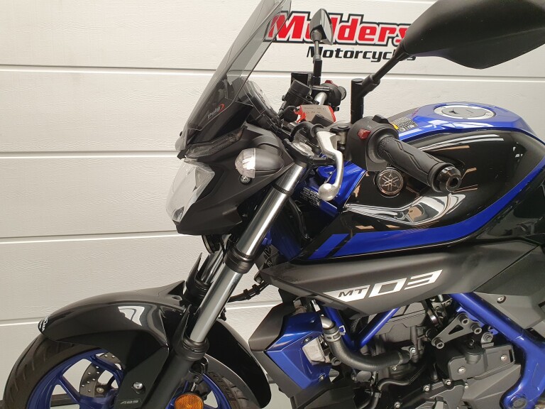Yamaha MT 03 ABS YAMAHA MT 03 ABS foto 4