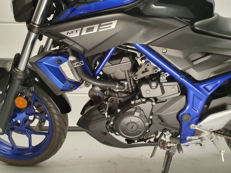 Yamaha MT 03 ABS YAMAHA MT 03 ABS foto 5