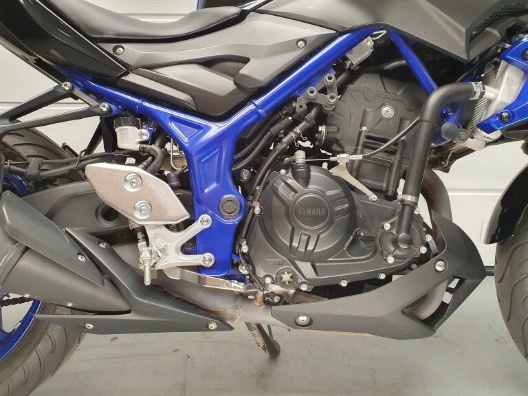 Yamaha MT 03 ABS YAMAHA MT 03 ABS foto 10