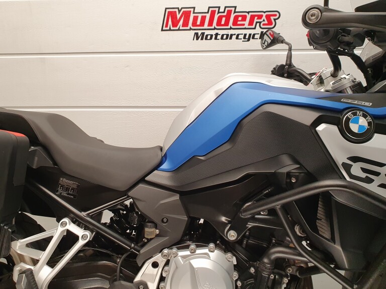 BMW F 750 GS BMW F 750 GS foto 10