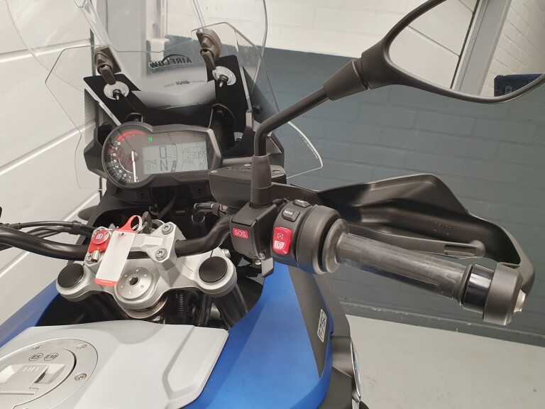 BMW F 750 GS BMW F 750 GS foto 16