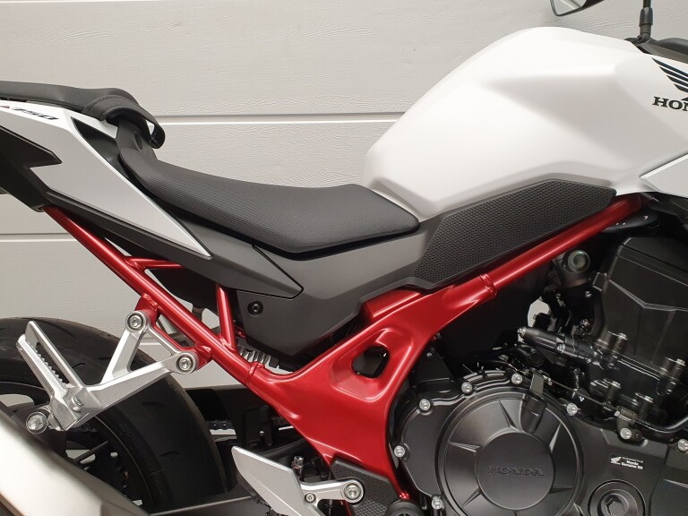 Honda CB 750 HORNET ABS HONDA CB 750 HORNET foto 5