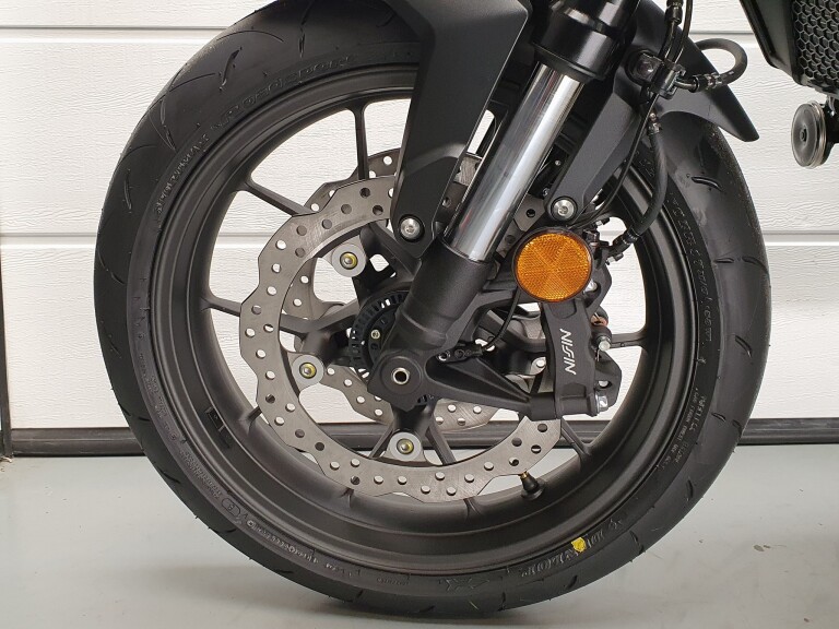 Honda CB 750 HORNET ABS HONDA CB 750 HORNET foto 20