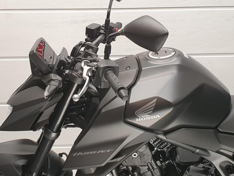 Honda CB 750 HORNET ABS HONDA CB 750 HORNET foto 6